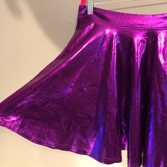 Fun skirt! - Picture 2 of 5